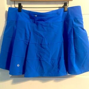 Lululemon✨ Blue Pace Rival Mid Rise Skirt size 12
